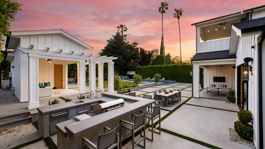 Outdoor Living